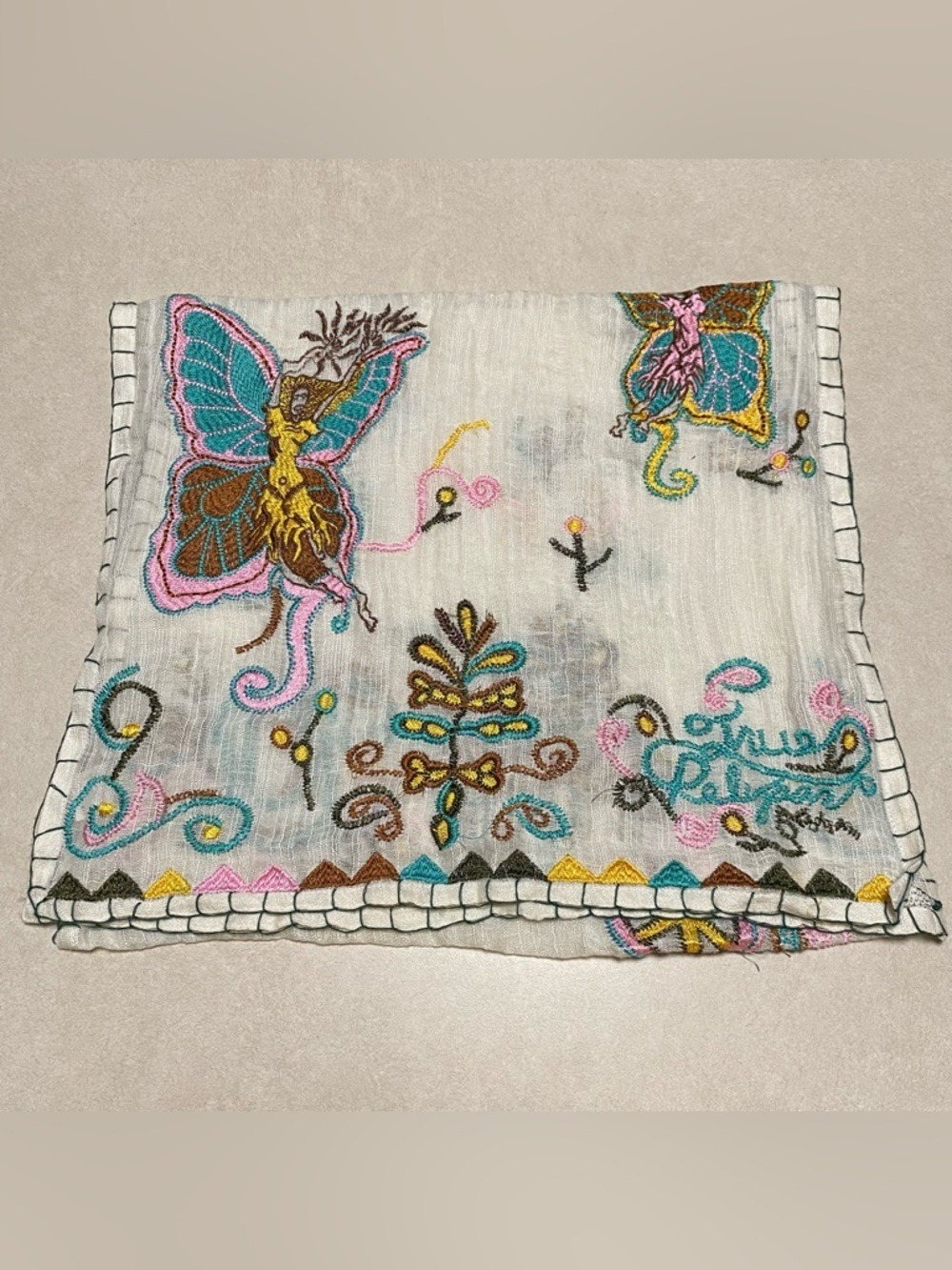 True Religion Scarf OS Cream Embroidered Fairies and Floral Print Scarf -RARE